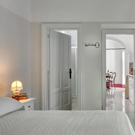 Holiday home La Dimora: Relax In A Lovely Garden Massa Lubrense