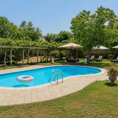 Casa vacanze La Dimora 1 Relax In A Lovely Garden