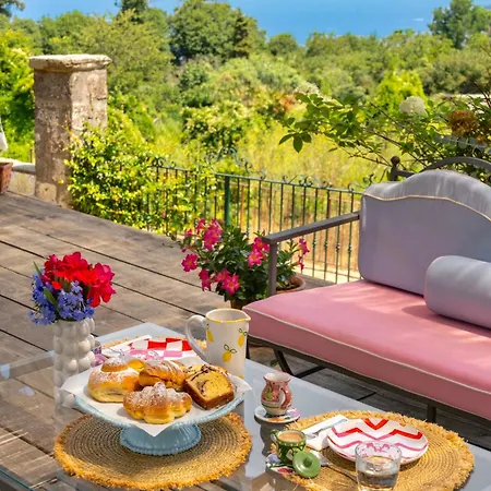 Casa vacanze La Dimora 1 Relax In A Lovely Garden *